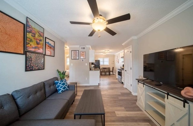 OV Mosaic - River Suite