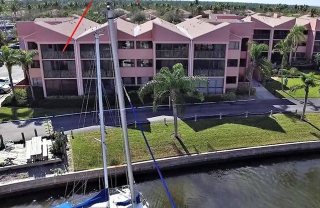 Overlooking the Waterfront!