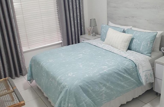 Overport Durban Halaal Accommodation 2V "No Alcohol Strictly Halaal No Parties" Entire Luxury Apartment, 2 Bedroom, 4 Sleeper, Self Catering, 300m from Musjid Al Hilaal