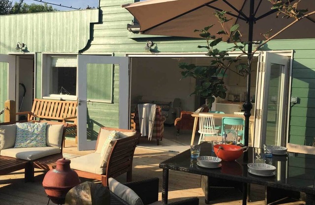 Owlers Retreat, 3 Chambres Luxury Beach House, 1 minute de la plage, jardin clos