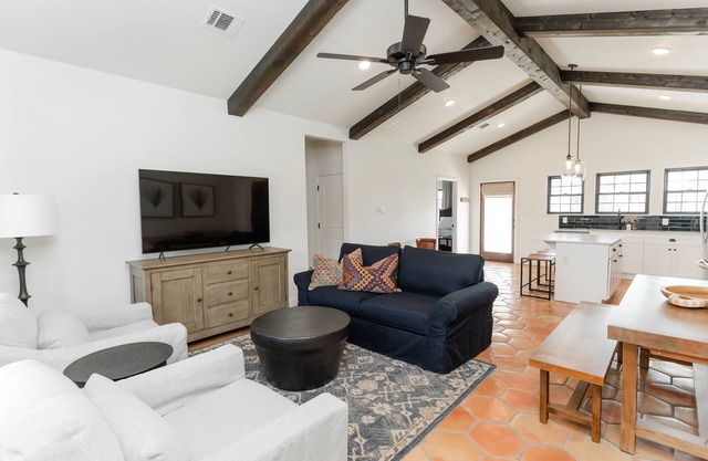 Owner's Suite - 3 Bedroom Casita