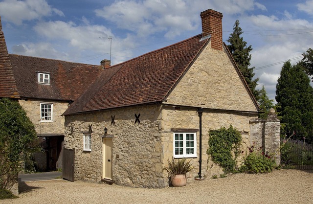 Oxford. C16th Cottage In Courtyard Setting. Jardin. Parking. Wifi gratuit.