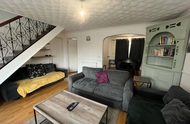 Oxford Road House Long Stays Sleeps 11 Free Parking