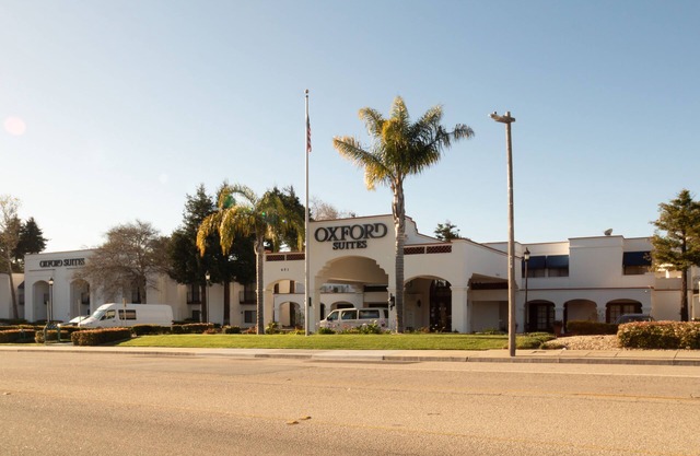 Oxford Suites Pismo Beach