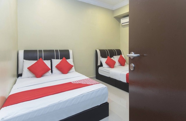 OYO 1180 Village View Motel
