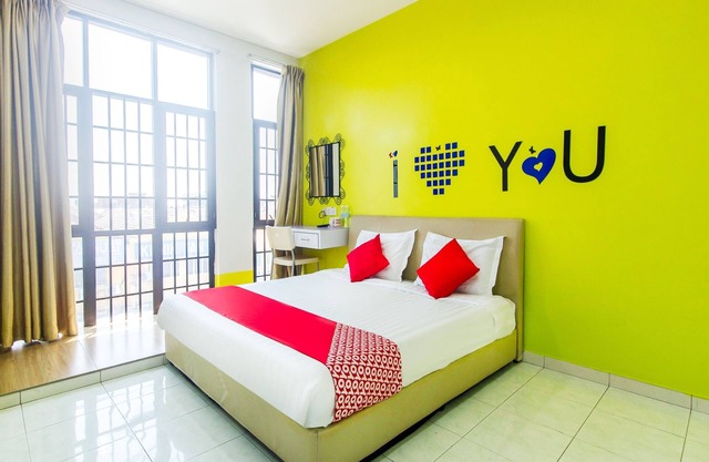 OYO 880 Hotel Purple Town