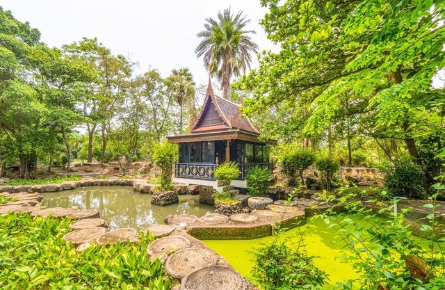 OYO 886 Maingam Riverside Resort
