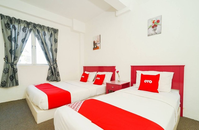 OYO 89710 Saujana CT View Hotel