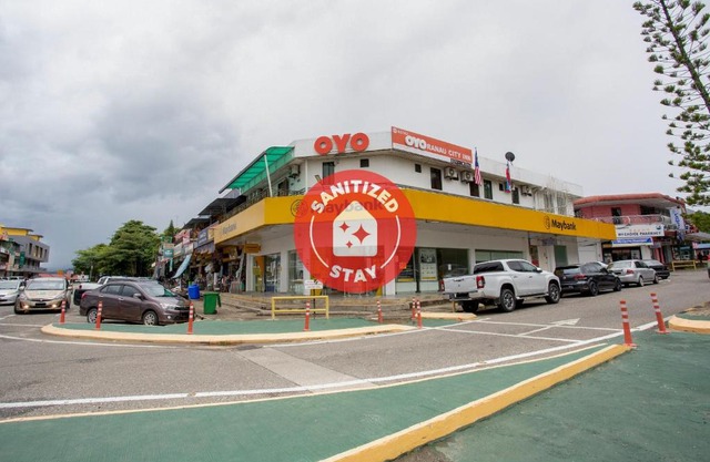 OYO 89782 Ranau City Inn