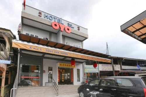 OYO 89915 East Mount Hotel