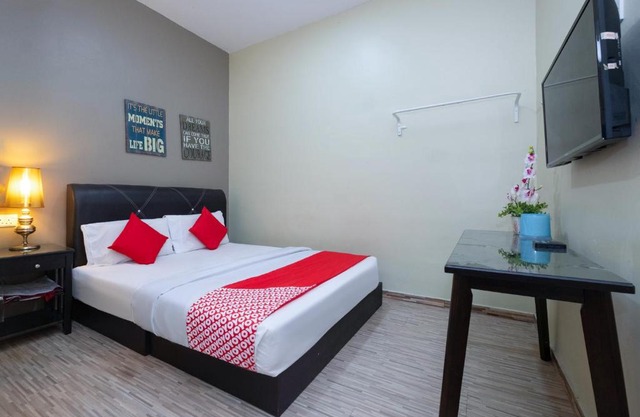 OYO 89981 Nyamanya Hotel