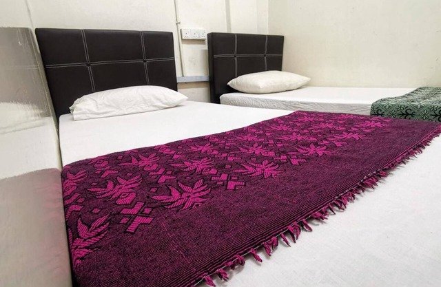 OYO 90838 Ros Heritage Motel