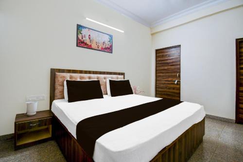 OYO Flagship hotel vasundhara inn
