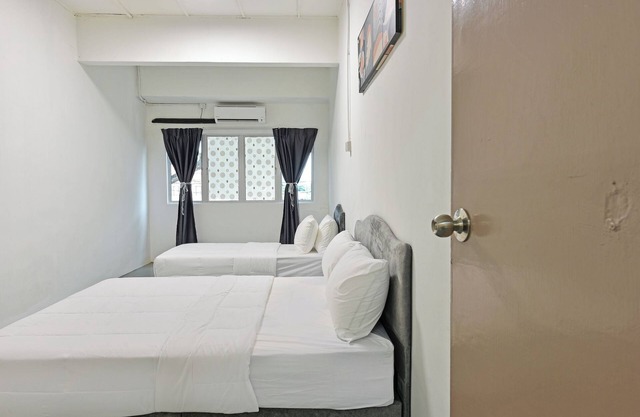 OYO Home 90830 S Homestay