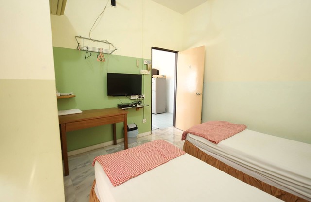 OYO Homes 90575 C.k Bahau Homestay