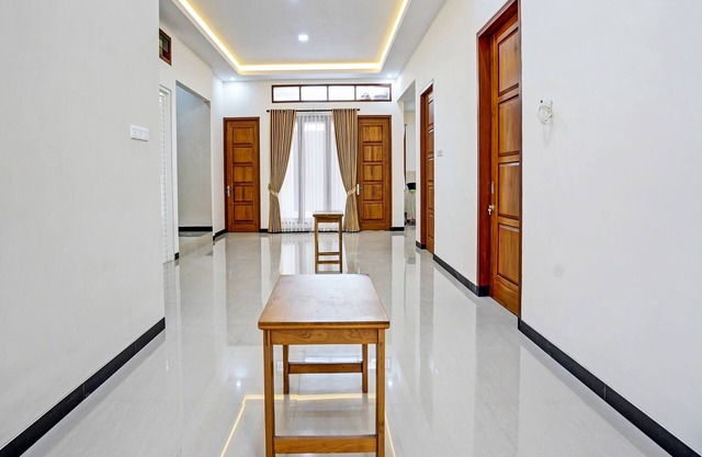 OYO Ipeda Family Residence 2