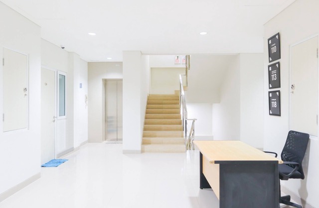 OYO Life 1830 Mandala Residence