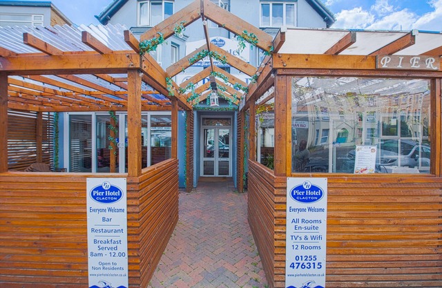OYO Pier Hotel