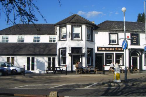 OYO The Watermans Arms Hersham