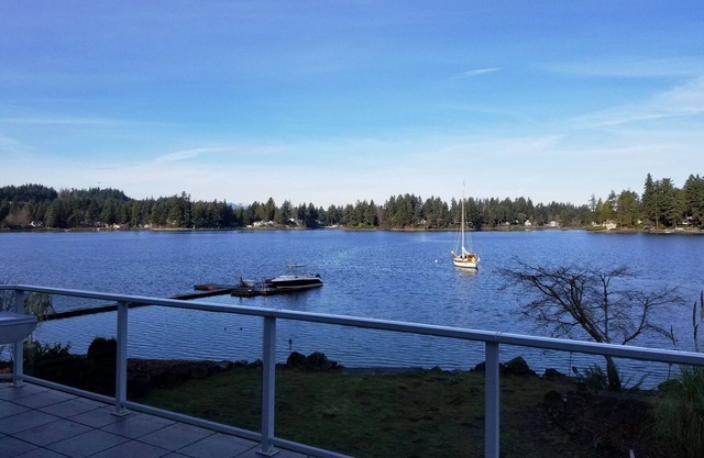 Accueil Oyster Bay, situé sur Puget Sound Waterfront! (Location minimum 3 jours).