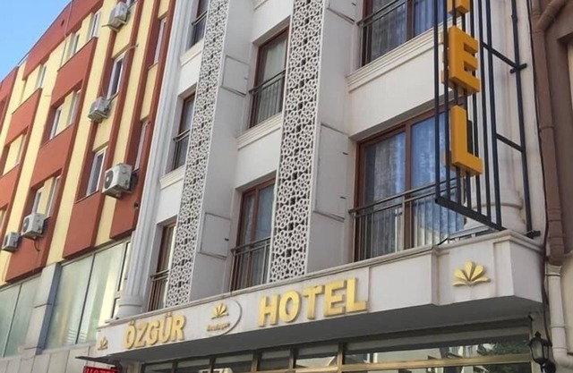 Ozgur Hotel