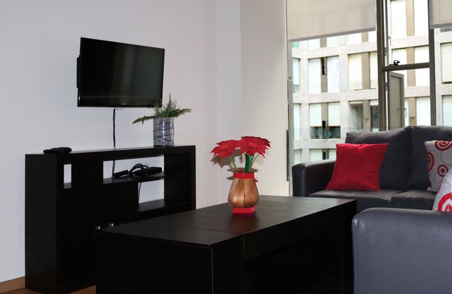 PA Suites Historic Centre 2 BDRM, Visites bilingues, Service d'aéroport, Piscine 306