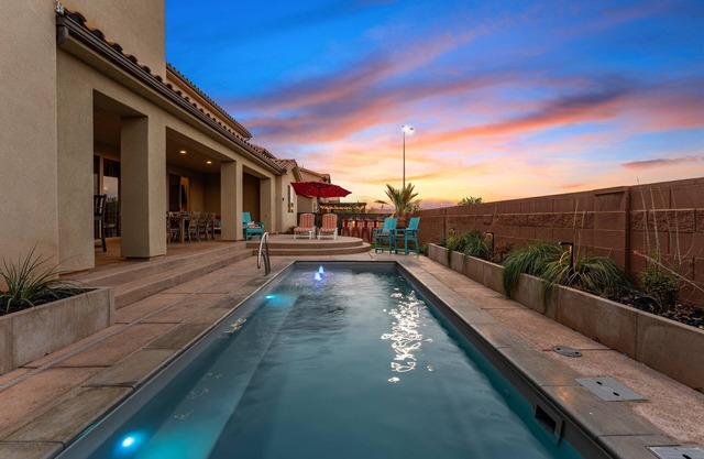 7 ch maison avec bain à remous privé, théâtre, salle de jeux, piscine, beaucoup plus!