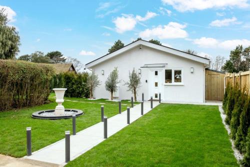 Paisley Cottage