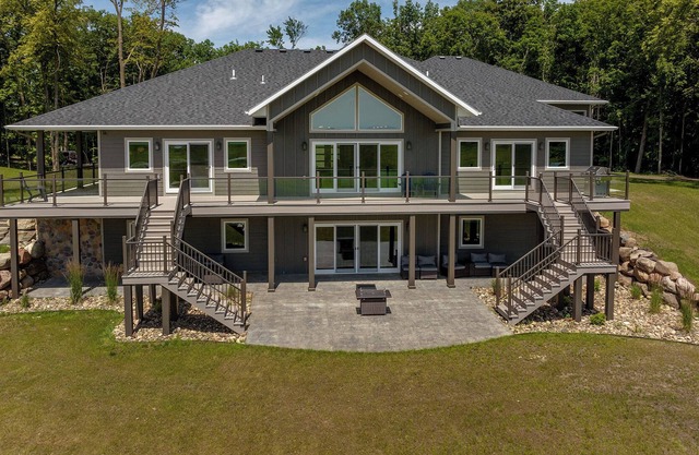 Palace On Platte Lake