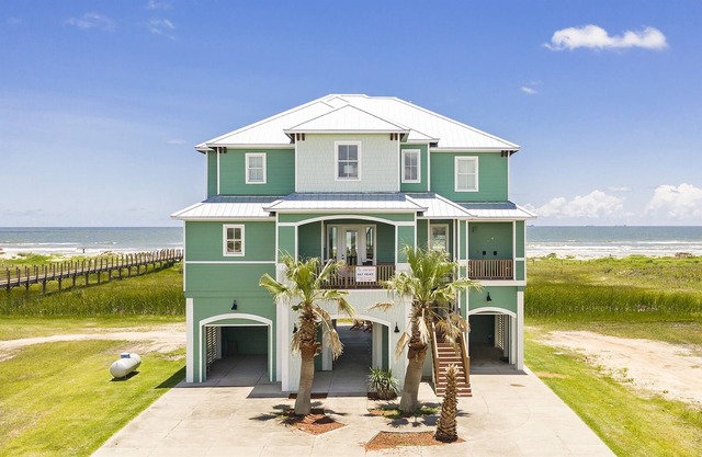 Palace On The Beach - 5 Bedroom 6 Bath with Beach and Bay Views
