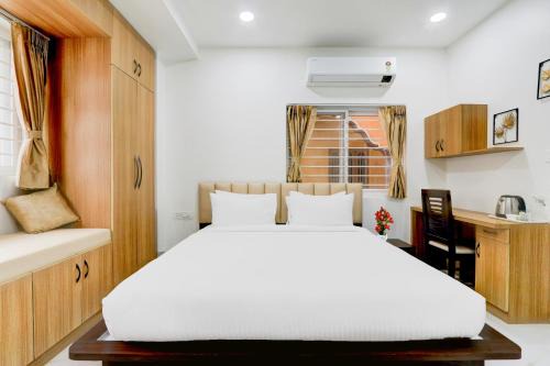 Palette Chanda Nagar Near GSM Mall