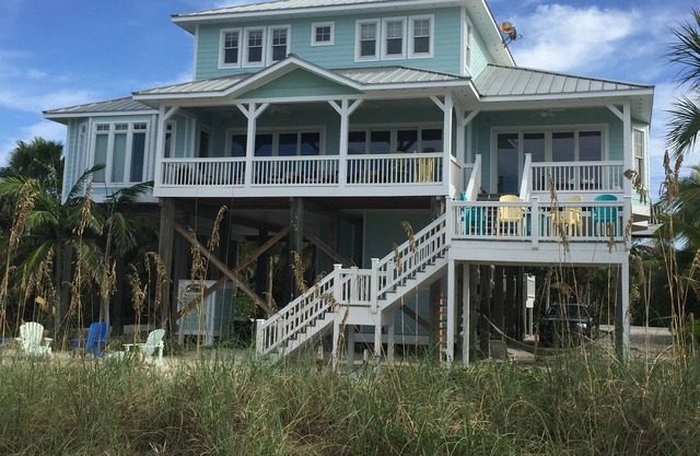 Palm Island Beach Front House - Floridays