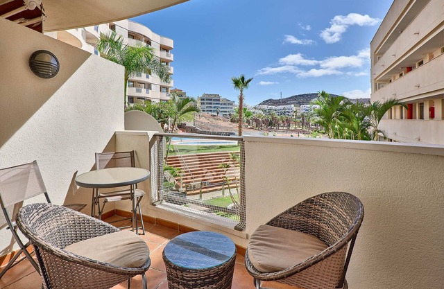 PALM MAR BEL APPARTEMENT VUE PISCINE