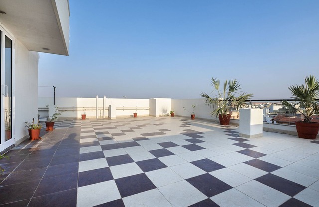Palm Stay - Studios & Rooms