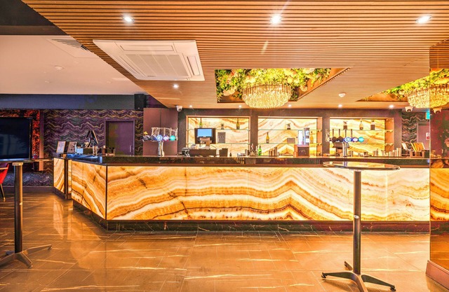 Palms Hotel & Retreat By Palette London Romford