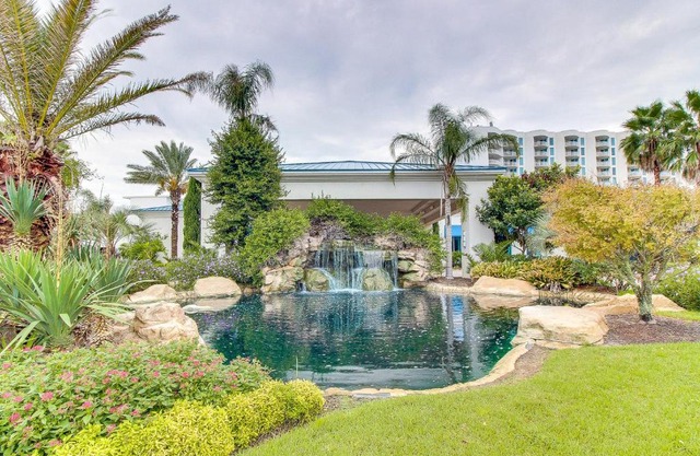 Palms of Destin 1402