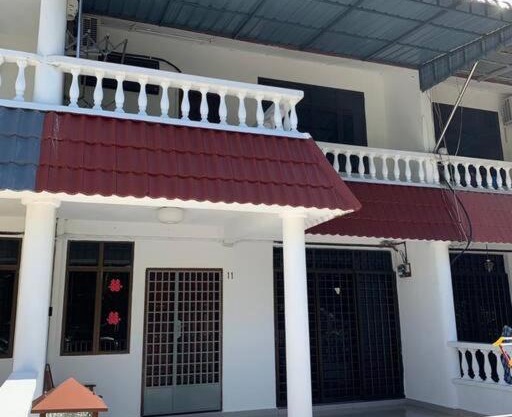 Pangkor Island Seaside @ 4 rooms Homestay