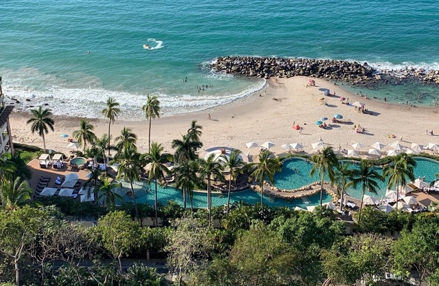 ULTRA PANORAMIC 3 Bedroom, 4 Bath RESIDENCE CONDO GARZA BLANCA PRESERVE & SPA