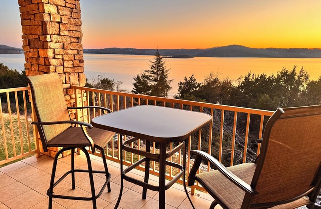 Spring Specials - The View at Emerald Pointe