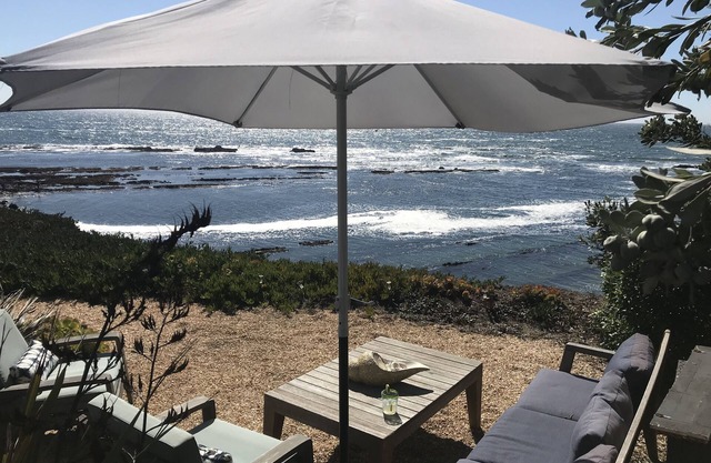 PROPRIÉTÉ PANORAMIQUE OCEANFRONT ~ COTTAGE EN VERRE DE MER !!