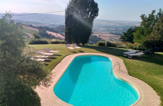 Panoramic villa, swimming pool, hills, sea, free wifi