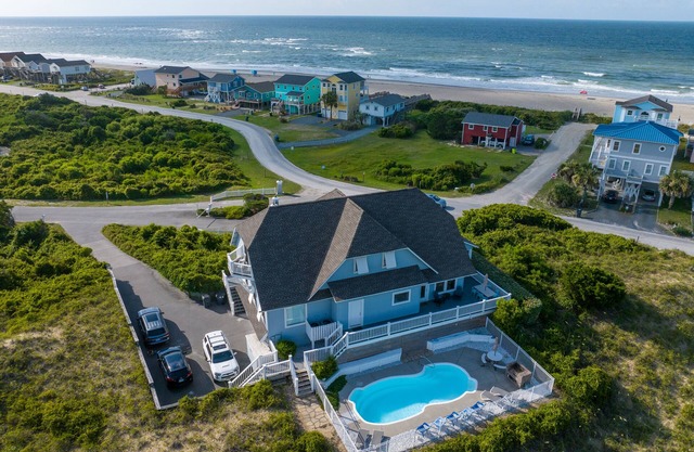Panoramic Views Steps from Beach - 4BD/4.5BA with Private Swimming Pool