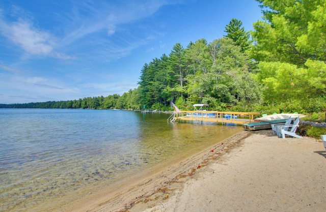 NOUVEAU! Panther Pond Cabin w / 200 Ft Sand Beach & Dock