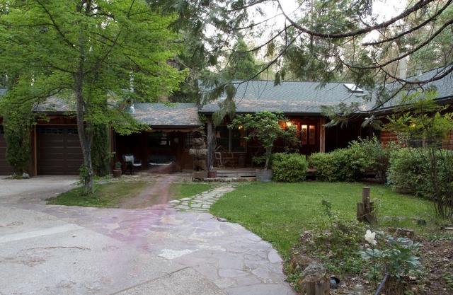 Meilleur Log Cabin à Nevada City, la famille et les animaux, grands ou petits groupes