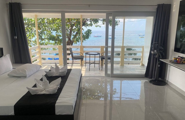Papa Fred's Beach Resort