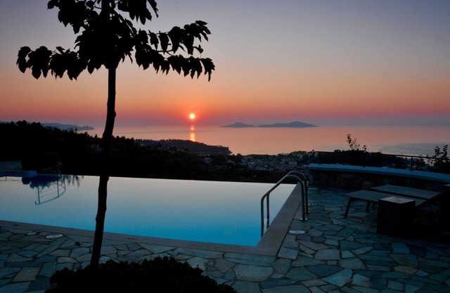 Villa Paparouna, superbe villa, pour 8,4 salles de bain, studio / chambre de luxe
