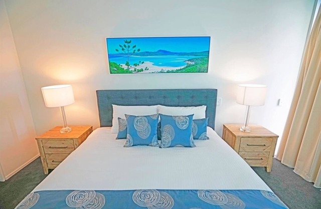 Paradise found! 4 Bedroom Penthouse over looking the Coral Sea