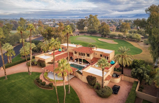 Paradise Found! | Venetian Palace in Paradise Valley