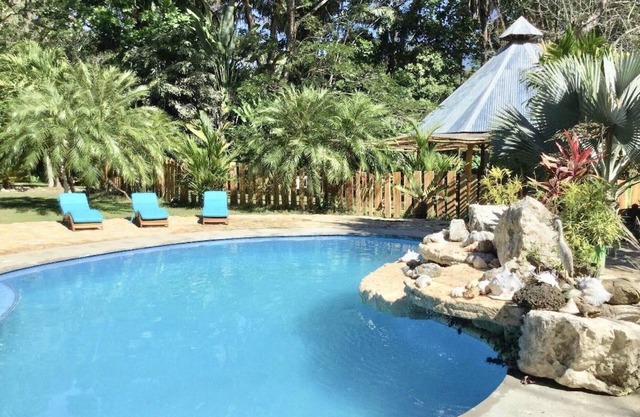 Maison incroyable près de la plage avec piscine