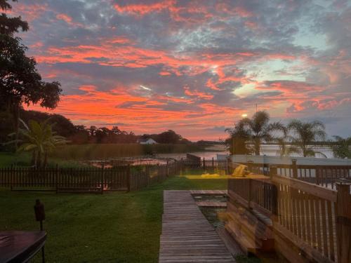 Paradise Lake Lodge